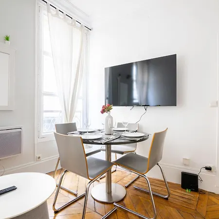 Appartement Quartier Musee Du Louvre Free Netflix Paris Exterior photo